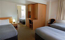 The Denman Hotel - Thredbo - Accommodation Daintree 3