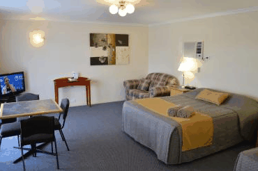 Arkana Motor Inn And Terrace Apartments - Accommodation Daintree 3