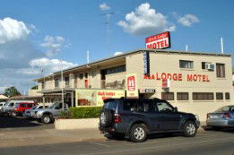 A & A Lodge Motel - Accommodation Daintree 0