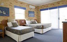 Yamba Beach Motel - Yamba - Accommodation Daintree 3
