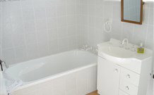 Longreach Riverside Retreat - Accommodation Daintree 0