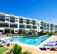 Beachside Magnetic Harbour Apartments - Accommodation Daintree
