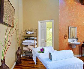 Escarpment Retreat And Day Spa - Accommodation Daintree 3