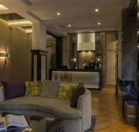 The New Inchcolm Hotel and Suites - Accommodation Daintree