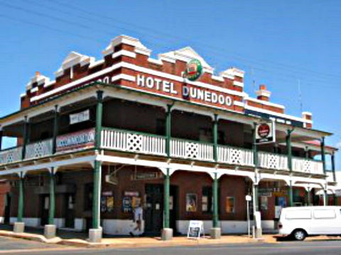 Hotel Dunedoo  - Accommodation Daintree 0