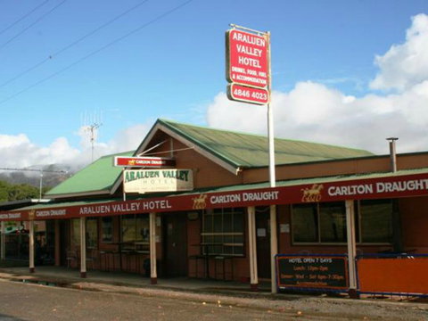 Araluen Hotel - Accommodation Daintree 0