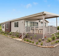 The Lake House Rothbury - Accommodation Daintree