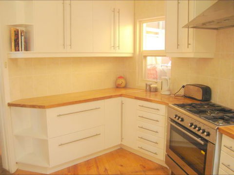 Christies Cottage For Holidays And Relocations. - Accommodation Daintree 3
