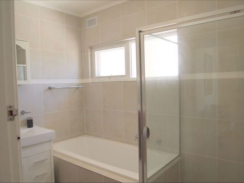 Christies Cottage For Holidays And Relocations. - Accommodation Daintree 7