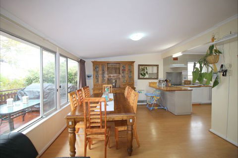Christies Cottage For Holidays And Relocations. - Accommodation Daintree 12