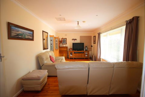 Christies Cottage For Holidays And Relocations. - Accommodation Daintree 16