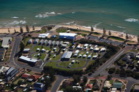 Christies Beach Tourist Park - Accommodation Daintree 1