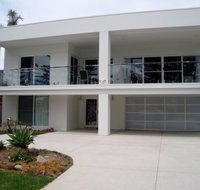 The White House - Shellharbour Village - Accommodation Daintree