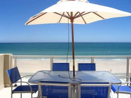 Adelaide Luxury Beach House - Accommodation Daintree 0