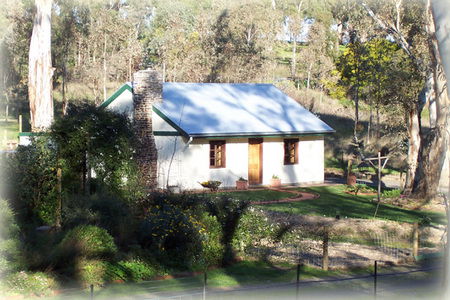 The Woodmans Cottage - Accommodation Daintree 0