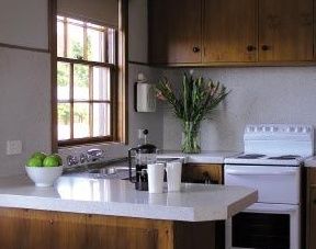 Avon Court Apartments - Accommodation Daintree 4