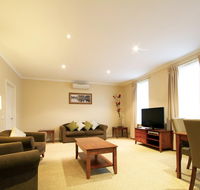 Lake Inn Ballarat - Accommodation Daintree