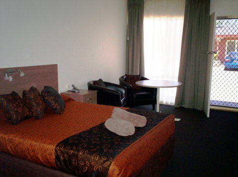 Augusta Courtyard Motel - Accommodation Daintree 2