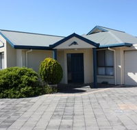 Robe Dolphin Court Apartments - Accommodation Daintree
