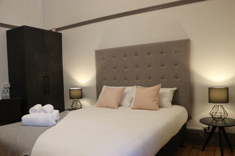 Guildford Hotel - Accommodation Daintree 0