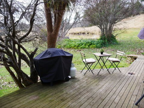 La Perrie Chalet Bed And Breakfast - Accommodation Daintree 9