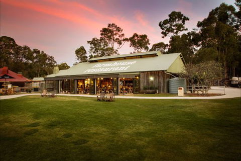 Paradise Country Farmstay - Accommodation Daintree 5