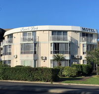 Beach Park Motel - Accommodation Daintree