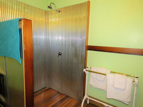 Fig Tree Retro Studio - Accommodation Daintree 9