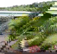 Halls Country Cottages - Accommodation Daintree
