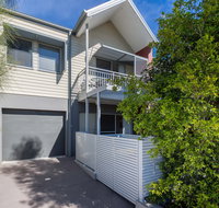 The Terrace in Cranebrook Waterside - Accommodation Daintree