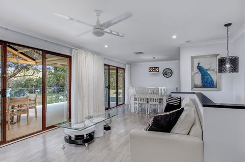 The Waterfront  Jervis Bay - Accommodation Daintree 1