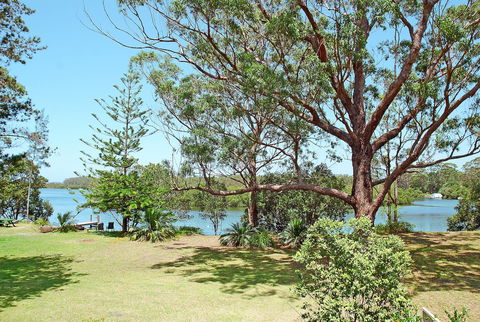 The Waterfront  Jervis Bay - Accommodation Daintree 6