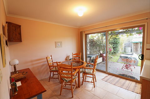 Alloway - Accommodation Daintree 2