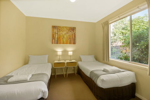Eagle Heights Holiday Units - Scenic Unit - Accommodation Daintree 3