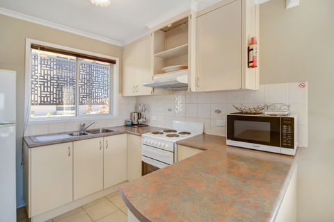 Eagle Heights Holiday Units - Scenic Unit - Accommodation Daintree 6
