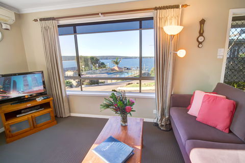 Eagle Heights Holiday Units - Scenic Unit - Accommodation Daintree 7