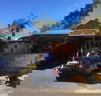 Tullah Lakeside Lodge - Accommodation Daintree