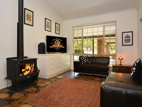 Abelia House B&B - Accommodation Daintree 1