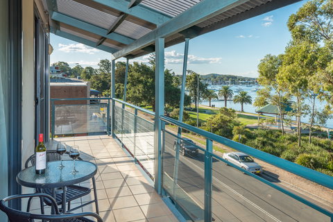 The Brighton Apartments - Accommodation Daintree 2