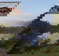 Tullah HideAway - Lakeside  Mountain Views - Accommodation Daintree