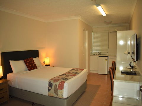 Best Western Parkside Motor Inn - Accommodation Daintree 0
