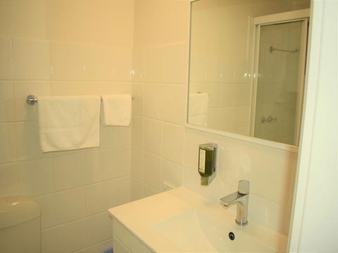 Best Western Parkside Motor Inn - Accommodation Daintree 1