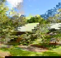 Bushland Cottages and Lodge Yungaburra - Accommodation Daintree