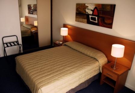 Metro Hotel & Apartments Gladstone - Accommodation Daintree 1
