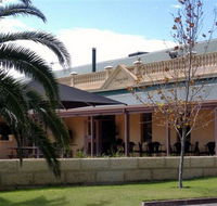 Dongara Hotel Motel - Accommodation Daintree