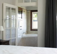 Caves House Hotel - Accommodation Daintree