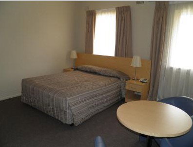 Bathurst Motor Inn - Accommodation Daintree 1