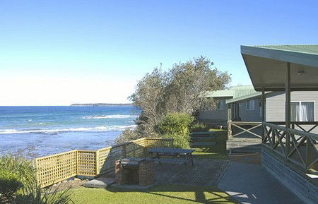 Berrara Beach Holiday Chalets - Accommodation Daintree 0