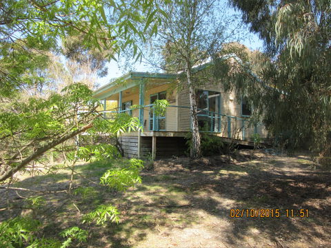Athlone Country Cottages - Accommodation Daintree 1
