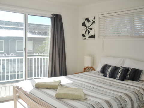 Beachcomber Apartments - Accommodation Daintree 1